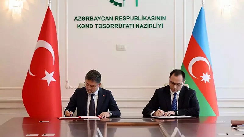 Bakan Yumaklı, Azerbaycan Tarım Bakanı Memmedov ile görüştü