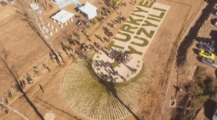Binlerce fidanla "Türkiye Yüzyılı" logosu oluşturuldu