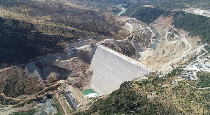 Türkiye’nin ikinci büyük sulama barajı Silvan’ın gövde dolgusu tamamlandı 