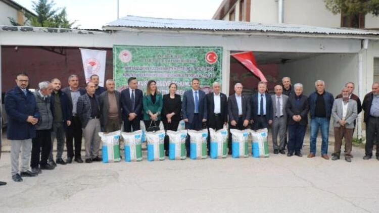 Elazığ’da çiftçilere yüzde 75 hibeli fasulye tohumu dağıtıldı