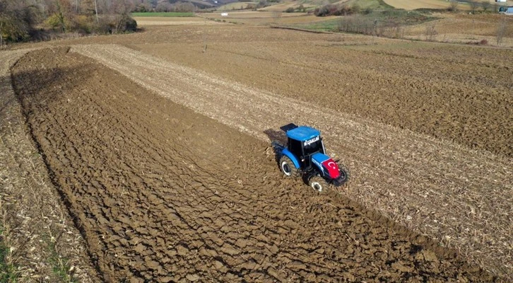 Karamürsel'de çiftçiye hibe mazot desteği