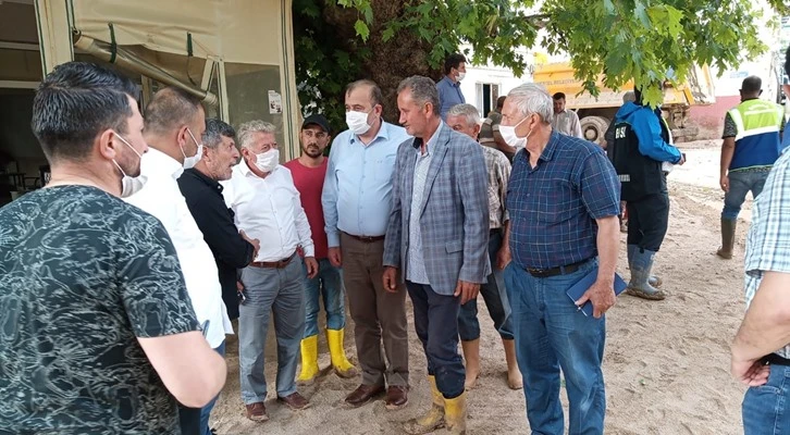 Türkiye Ziraat Odaları Birliği (TZOB) afetten zarar gören çiftçilerin yanında