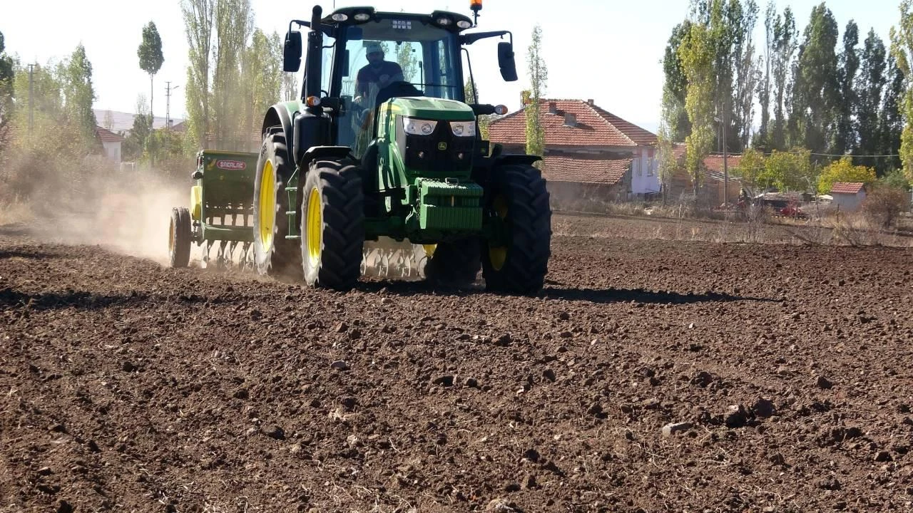 Afet bölgesinde üretilemeyen tarım ürünleri Afyonkarahisar'da üretilecek