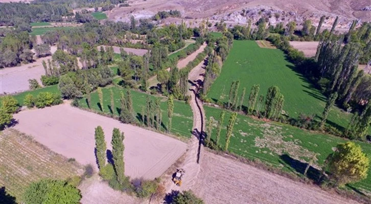 Afyonkarahisar Çobanlar Seyitler Sulaması yenileme inşaatında çalışmalar hızla devam ediyor