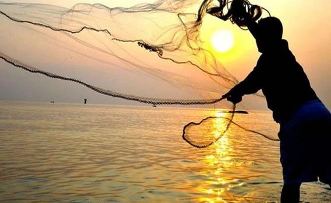 Ardahan'da 'su ürünleri avcılık yasağı' başladı