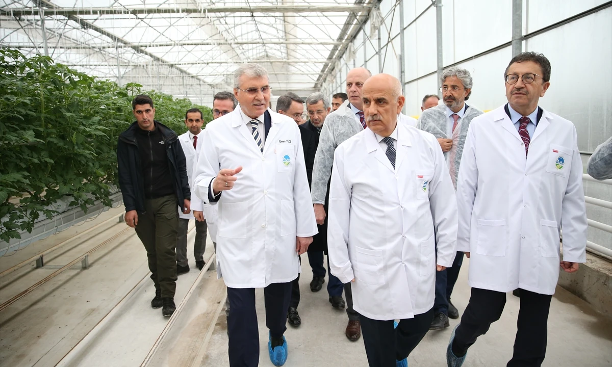 Bakan Kirişci: "İstiyoruz ki gençlerimizin tarıma ilgisi artsın"