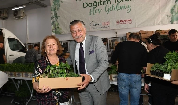 Bornova Belediyesi 500 bin fide dağıtıyor