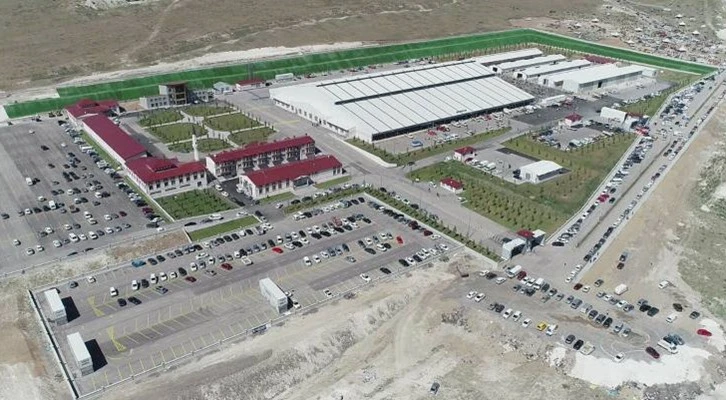 Doğu Anadolu Canlı Hayvan Pazarı Türkiye'nin gündeminde