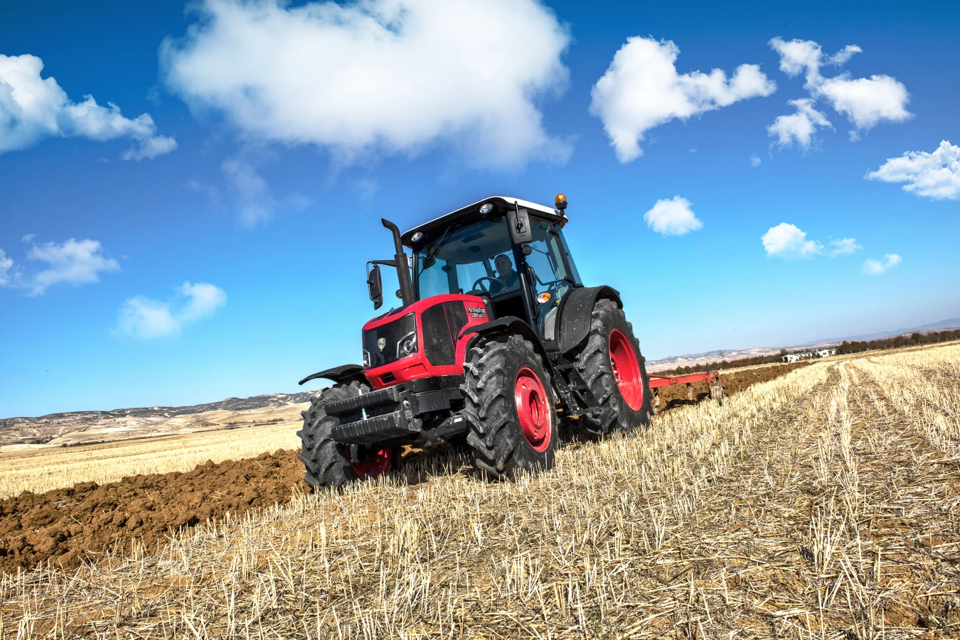 Erkunt’tan tarımın yeni dönemine güçlü imza: Konya’da geleceğin traktörleri sahneye çıkıyor