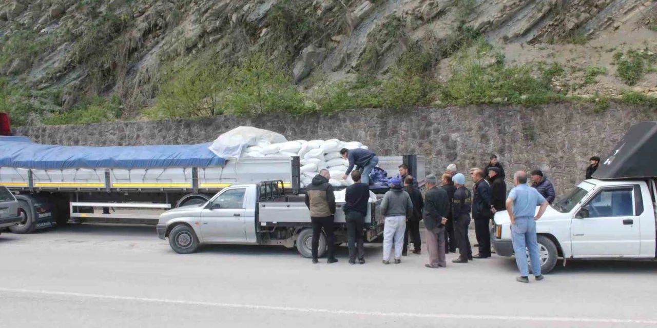 İnebolu’da arıcılara 27 ton besleme şekeri desteği