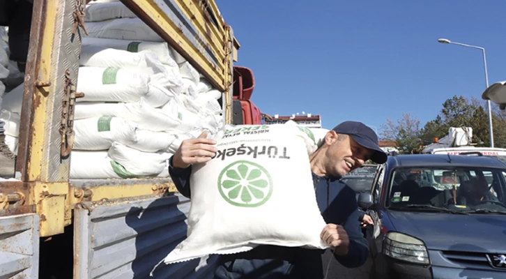 Kırklareli'nde arıcılara 300 ton şeker dağıtıldı