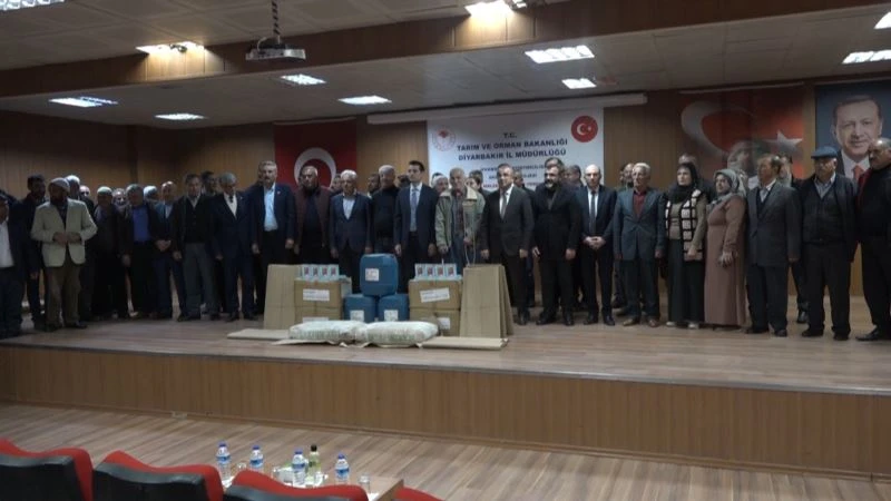 Kulp’ta ipekböceği üreticilerine malzeme desteği