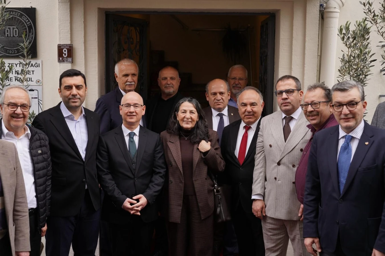 Kuzey Ege Zeytinyağı Lisanslı Depoculuk’tan tarihi adım: İlk imzalar atıldı