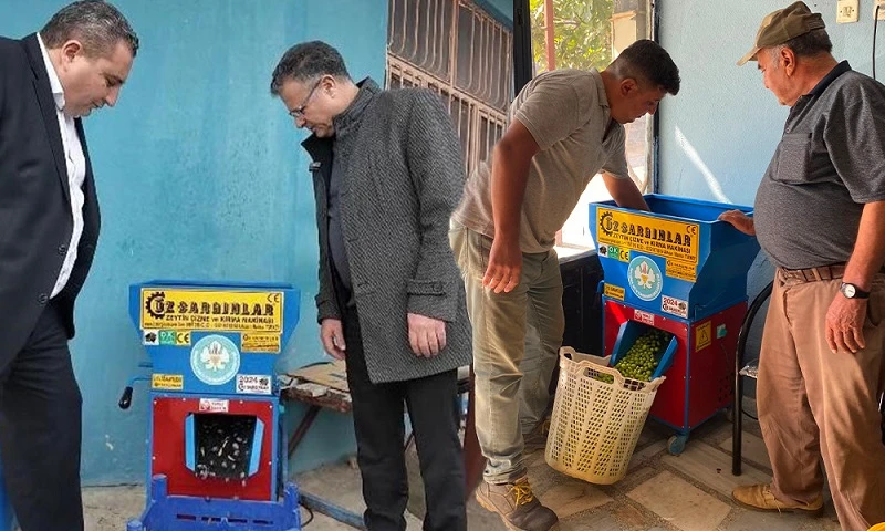 Manisa'da çiftçilerin yüzünü güldüren tarım makinesi desteği