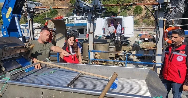 Midye çiftlikleri denetlendi