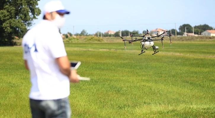 Zirai insansız hava aracı (ZİHA) çiftçilerin hizmetinde